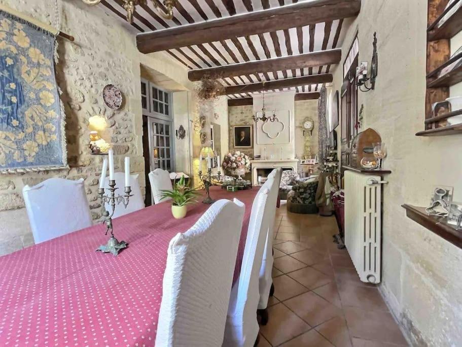 רמולין Chez Lydia - Osez La Vie De Chateau ! Pont Du Gard, Uzes מראה חיצוני תמונה