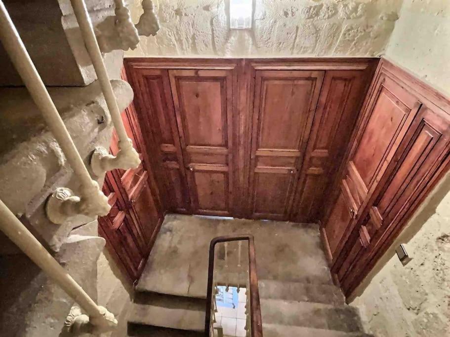 רמולין Chez Lydia - Osez La Vie De Chateau ! Pont Du Gard, Uzes מראה חיצוני תמונה