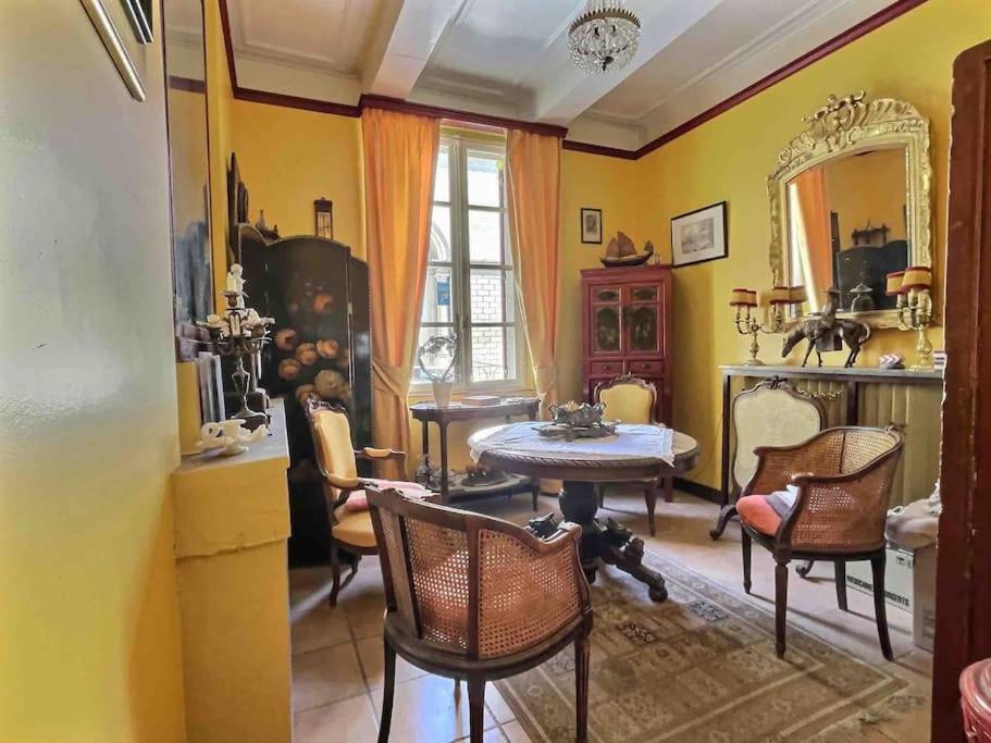 רמולין Chez Lydia - Osez La Vie De Chateau ! Pont Du Gard, Uzes מראה חיצוני תמונה