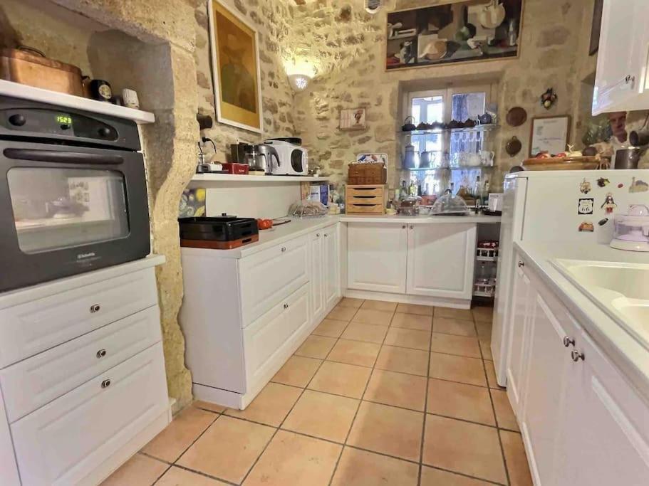 רמולין Chez Lydia - Osez La Vie De Chateau ! Pont Du Gard, Uzes מראה חיצוני תמונה